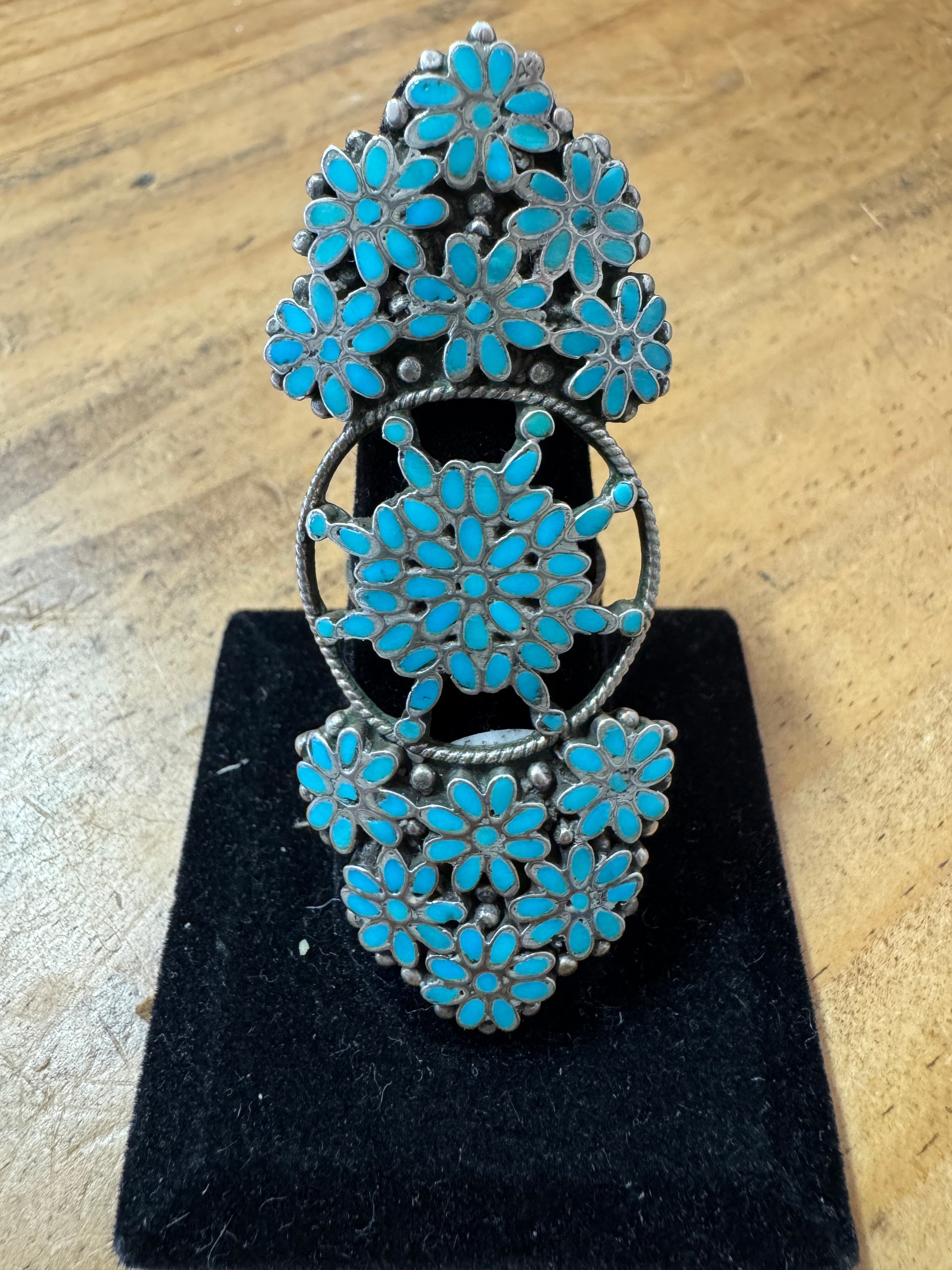 Zuni Vintage Sleeping Beauty Turquoise Large Petit Point Ring in Dishta Style